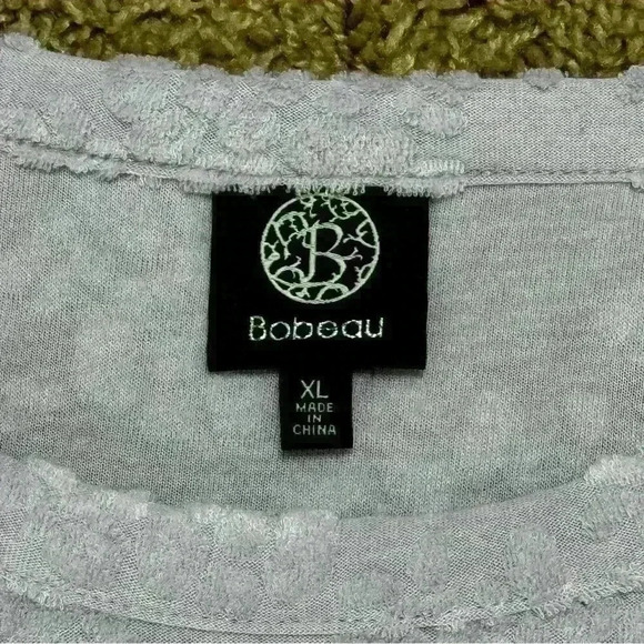 Bobeau Lavender Textured Floral Short Sleeve Top - XL, Preloved, Great Condition - Picture 3 of 9